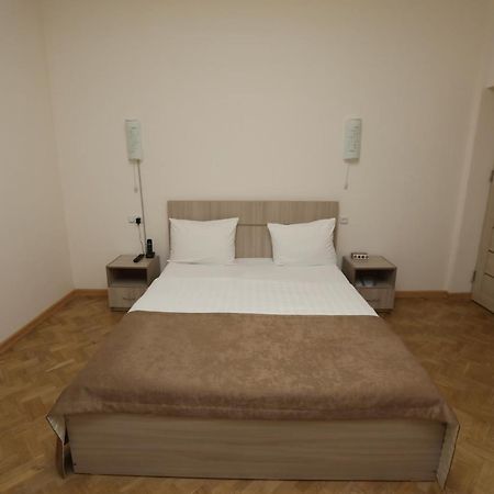 Alba Hotel Jerevan Eksteriør billede