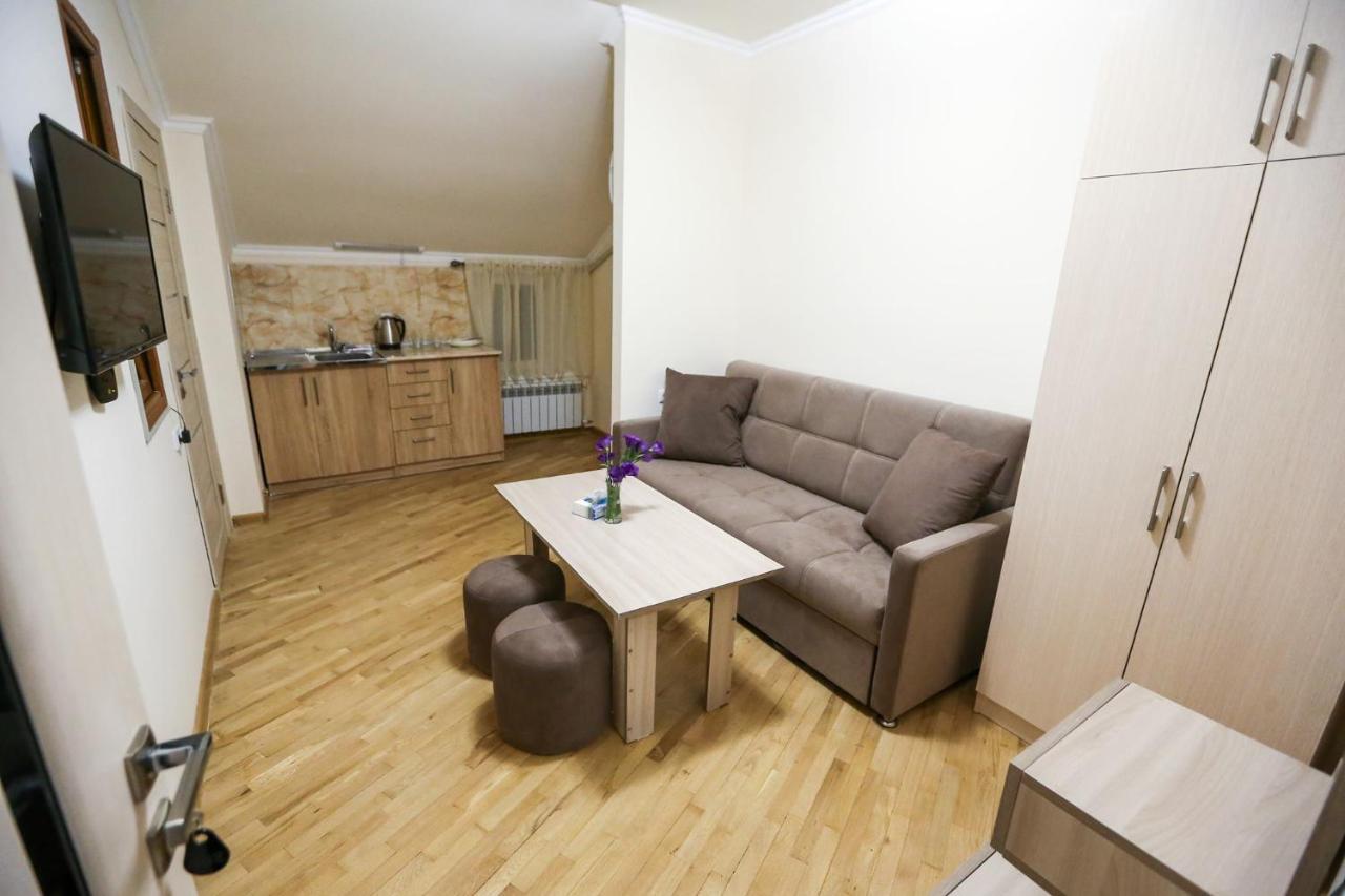 Alba Hotel Jerevan Eksteriør billede