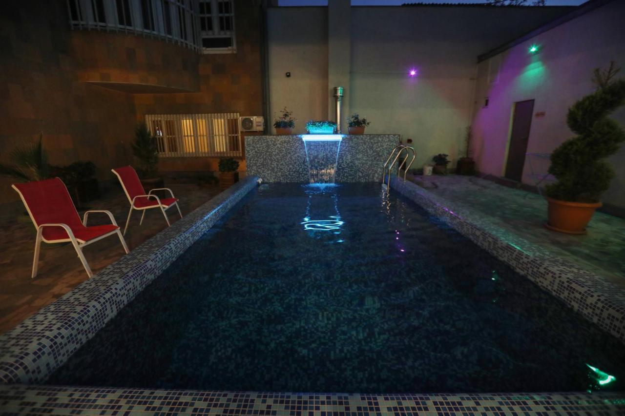 Alba Hotel Jerevan Eksteriør billede